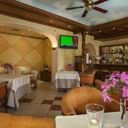 Delta - Parkhotel Delta 4*