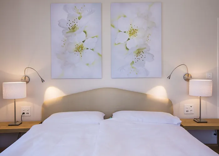 호텔 Delta - Parkhotel Delta 4*